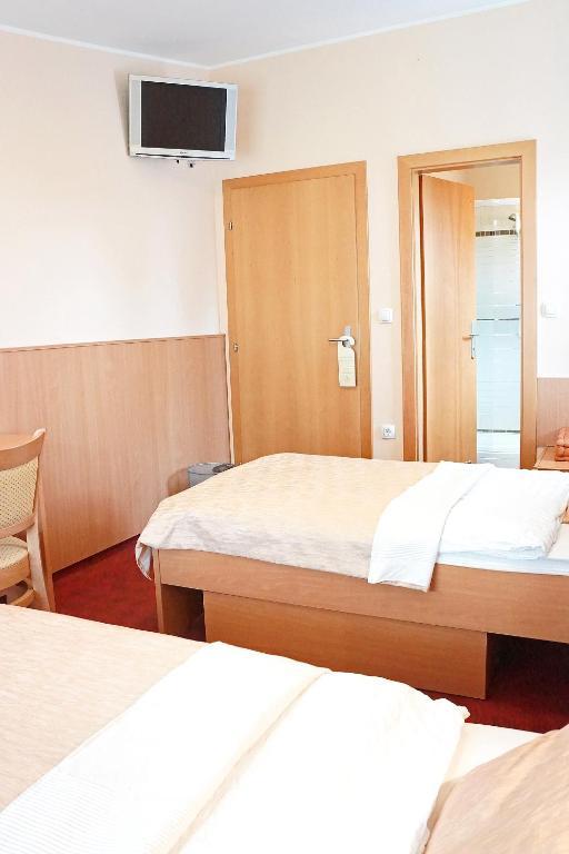 Guest House Pri Gondoli Марібор Екстер'єр фото