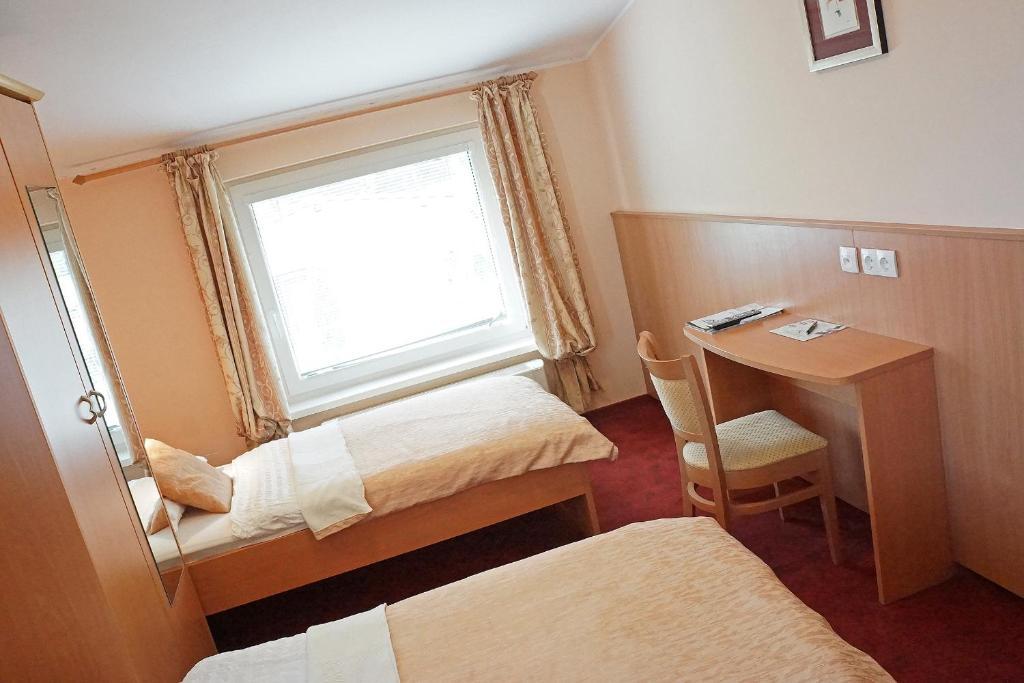 Guest House Pri Gondoli Марібор Екстер'єр фото